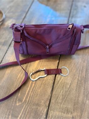 BÉIS crossbody/convertible charm bag
